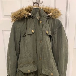 DKNY winter jacket 💚